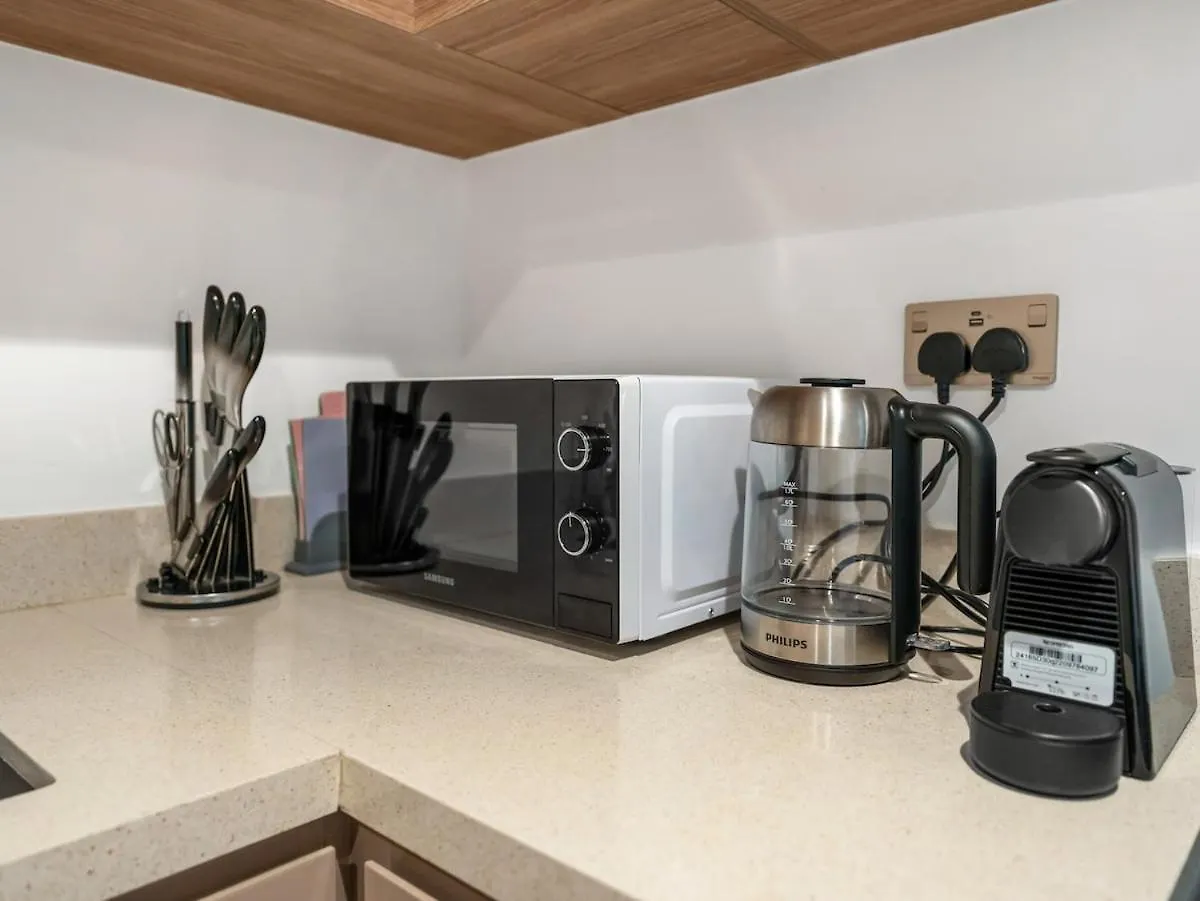 Lux 2Bed Apt Near Burj Klfa Exciting Summer Deal Dubai